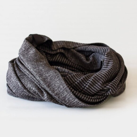 Lululemon Vinyasa Infinity Scarf Mini Check Pique Black Pique Rulu One Size - Picture 1 of 8